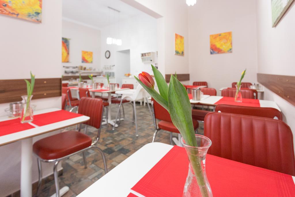Margareten Long Stay Apartments Wina Bagian luar foto