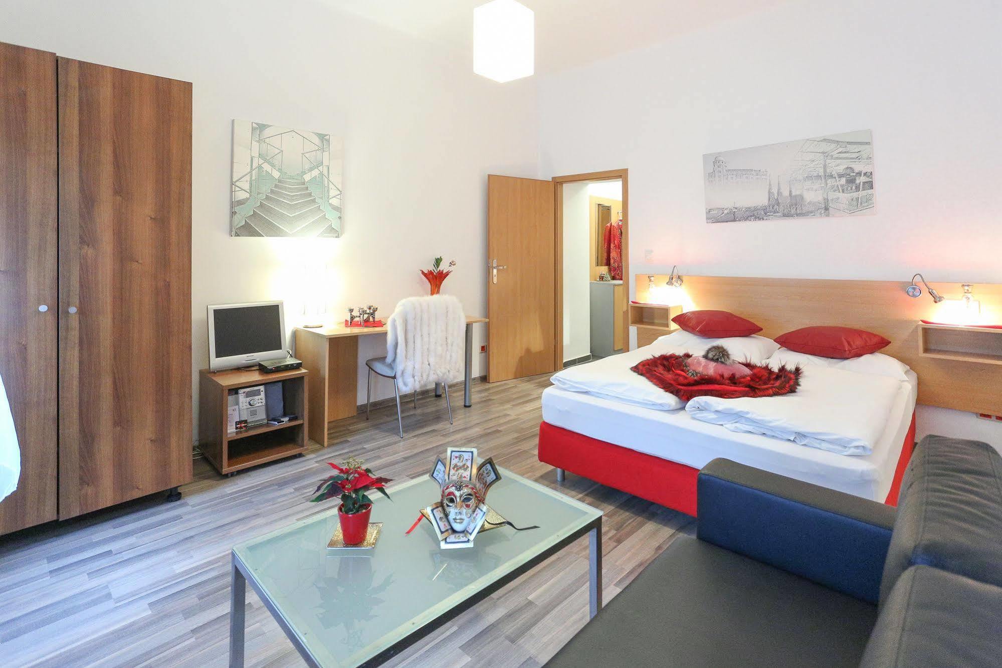 Margareten Long Stay Apartments Wina Bagian luar foto